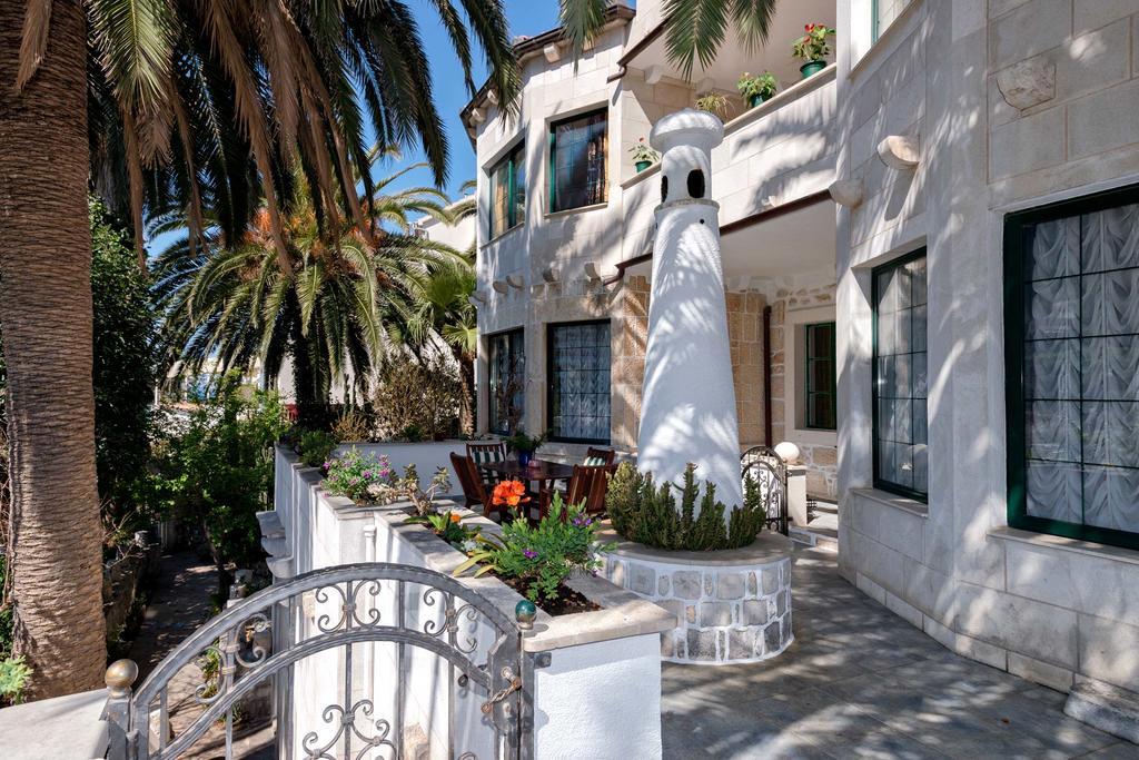 Apartments Villa Domus Marini フヴァル エクステリア 写真